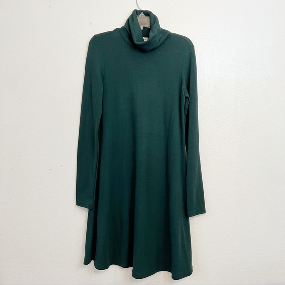 Old Navy Dresses & Skirts - Old Navy Turtle Neck Swing Dress